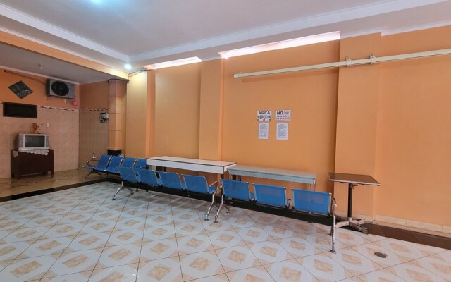 RedDoorz Syariah @ Endrayanti Inn RSUD Yogyakarta