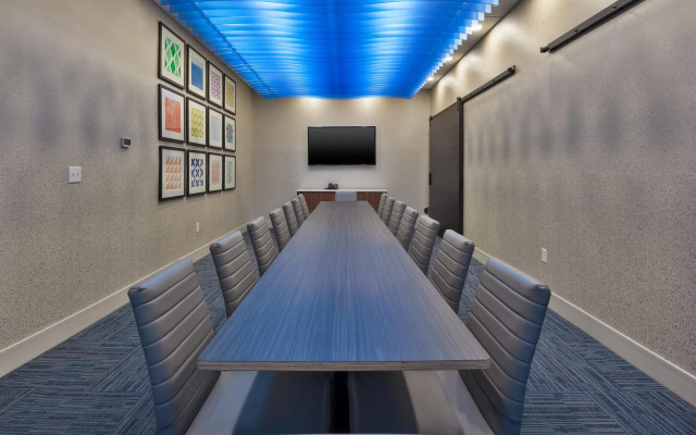 Holiday Inn Express & Suites Milan – Sandusky Area by IHG