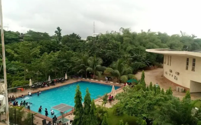 Green Luxury Resort