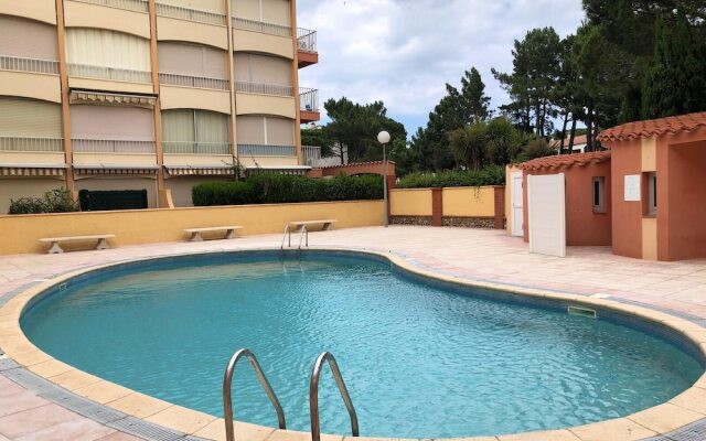 Apartment With one Bedroom in Argelès-sur-mer, With Wonderful Mountain