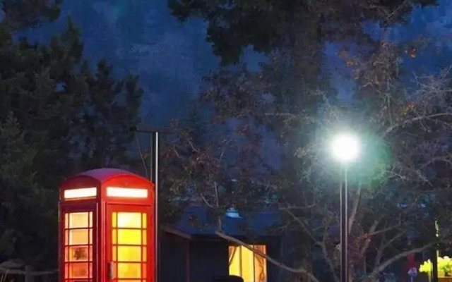 The Piccadilly Motel