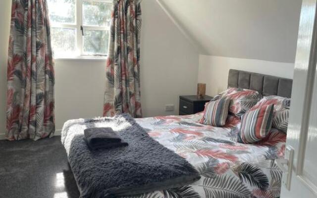 The Steading with 7 Seater Hot Tub Aberdeenshire