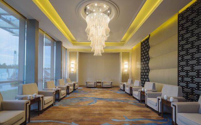 Sheraton Langfang Chaobai River Hotel