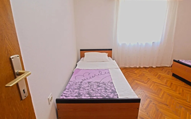Apartment Desanka 668