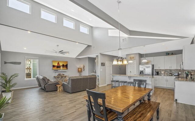 La Sirena - Overlooking Nature Preserve