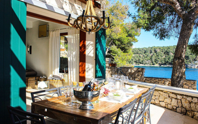 Seafront Villa Marella