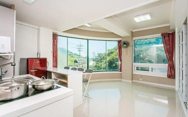 Byeonsan Dongguerami Pension