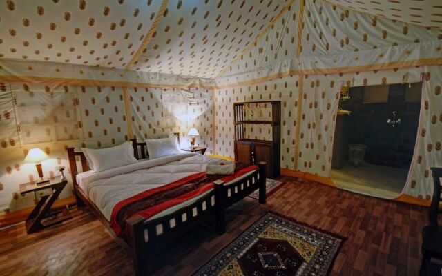 Om Desert Resort