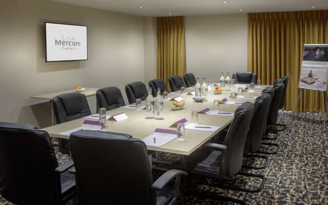 Mercure Hatfield Oak