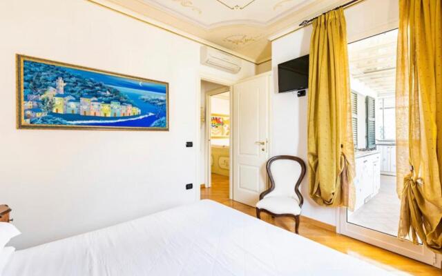 Suite in Centro Storico a Loano con GARAGE