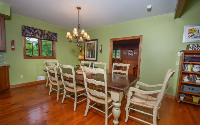 Mountainlair 5 Bedroom House