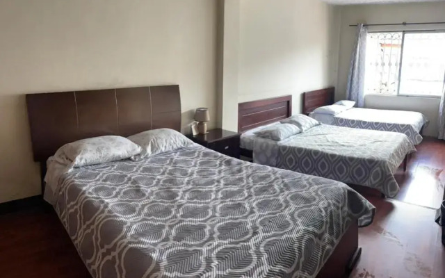 Alojamientos Hostal Rest House