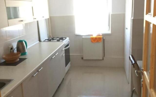 3 Rooms Aparthotel
