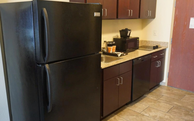 Cobblestone Hotel & Suites – Chippewa Falls