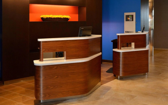 Courtyard by Marriott Youngstown Canfield