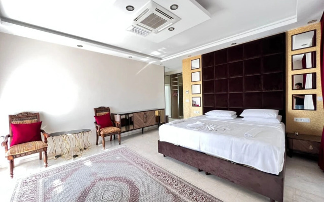 Luxury 7-bed Villa With Pool and Jacuzzi, Fethiye