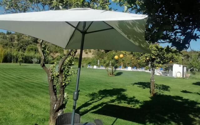 Monte Do Adail Turismo Rural Casa De Campo