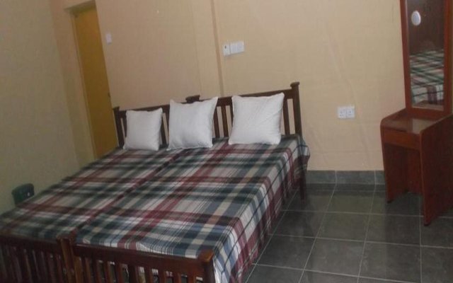 Anura Guest Inn