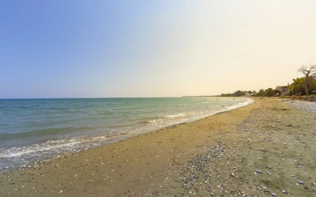 Meneou Beachfront Villa 3