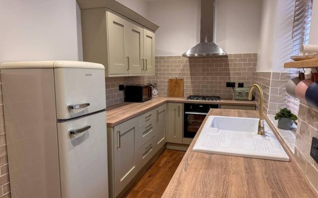 Captivating 3-bed Cottage in Saltaire