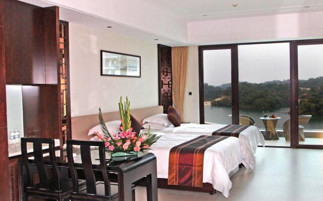 Heyuan Mels Welton Evergreen Lake Hotel