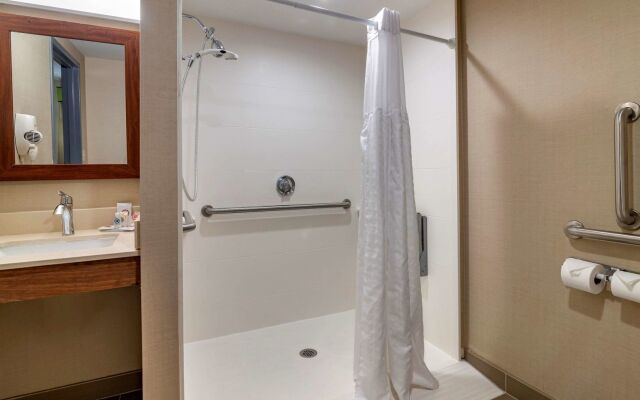 Comfort Inn Manchester Airport