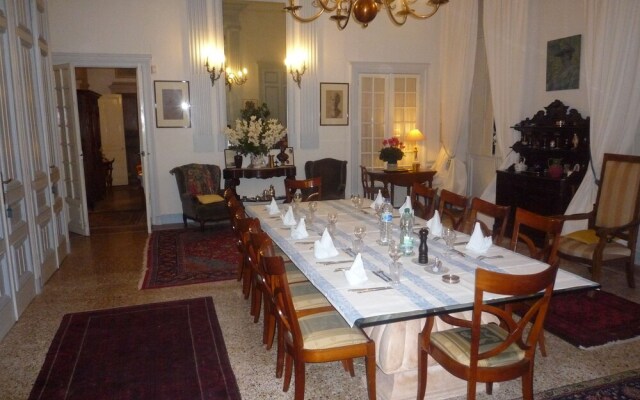 Le Chateau de Plombieres - Dijon