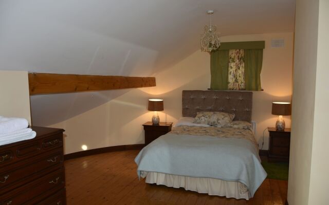 White Hill Country House