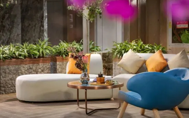 Xingfu Holiday Hotel (Buji Shenzhen East Railway Station Branch) – Guest Rooms – Shenzhen