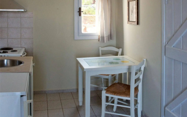 Adrakos Apartments - Adults Only