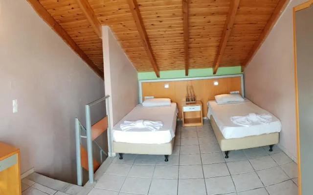 Mojo Hotel