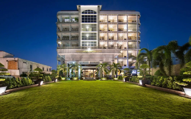 MK Royal Hotel