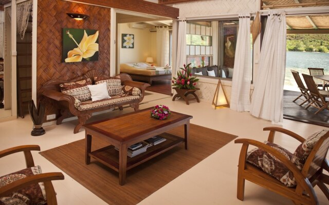 Robinson's Cove Villas