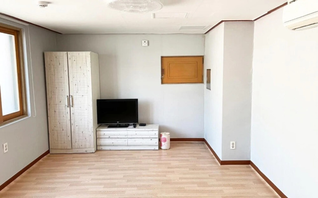 Busan Banggabangga Guest House