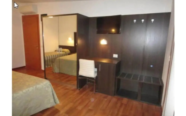 Hotel Milton