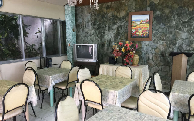Olman's View Resort