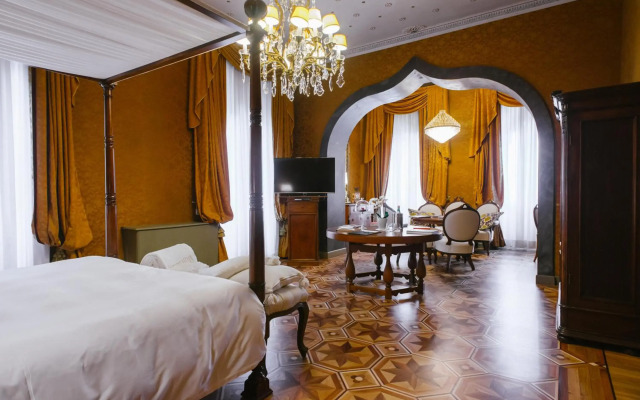 Relais & Chateaux Villa Crespi
