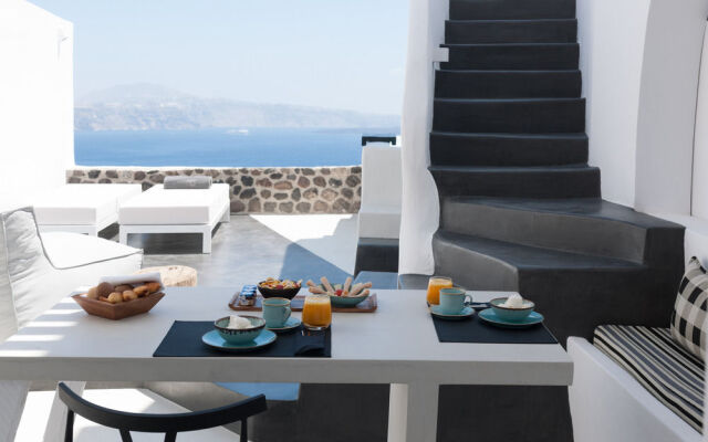 Solstice Luxury Suites