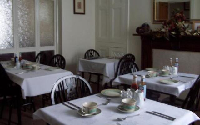 Denecrest Guest House