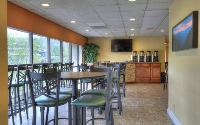 Edgewater Hotel - Gatlinburg