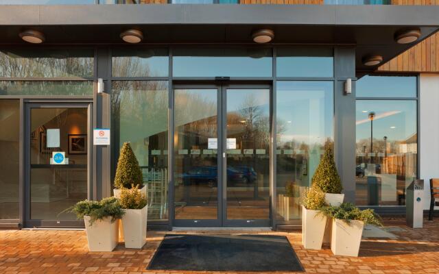 Holiday Inn Express Cambridge-Duxford M11, Jct.10 by IHG