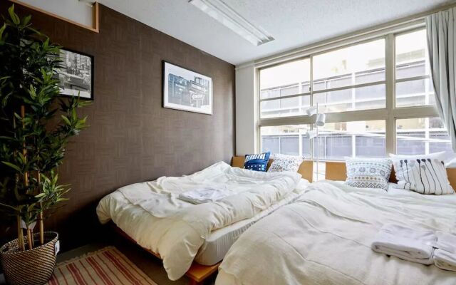 TORA HOTEL Taito B