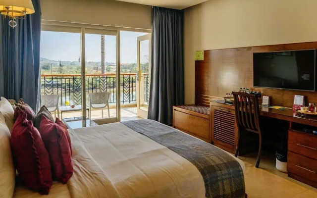 Acron Waterfront Resort