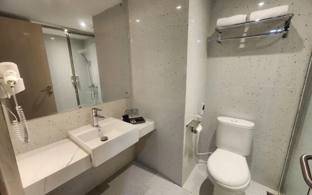Gulala Azana Hotel & Resort Guci Tegal