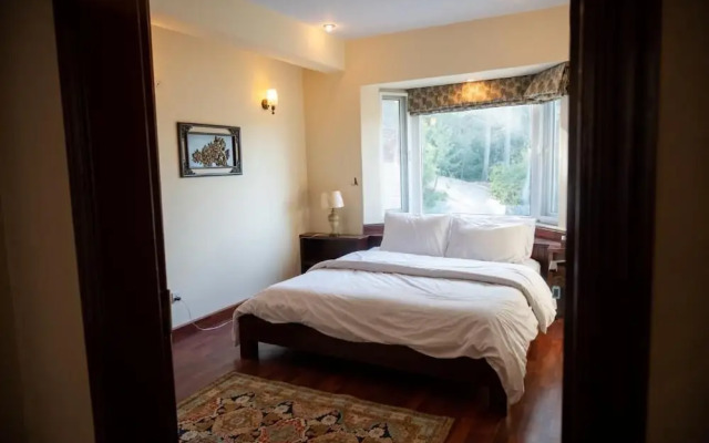 Sarah's Lodge