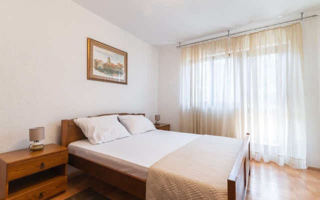 Apartments Tiho
