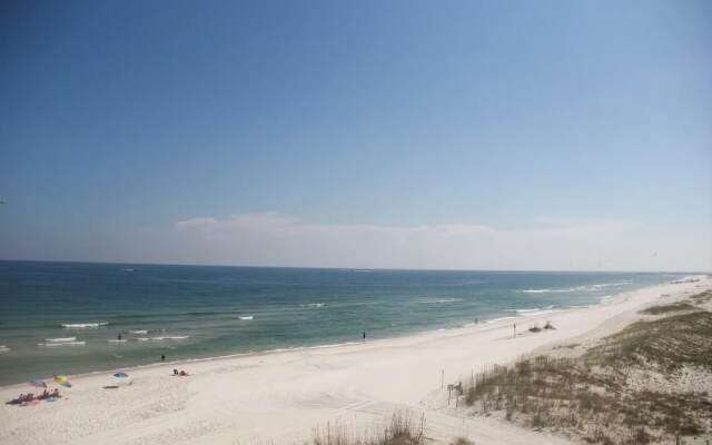 Windrift 410w 2 Bedroom Condo by RedAwning