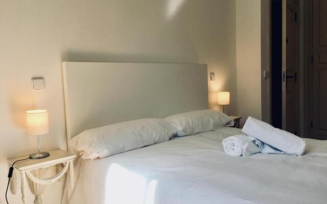 Central Market Parking opcional by Salamancavacacional