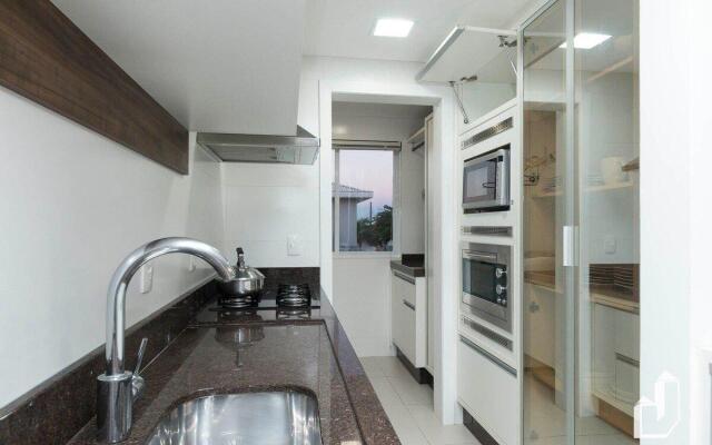 Kremer Residence: Apartamento Amplo Próximo ao Mar