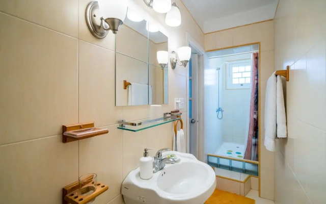 Ocean Breeze & Suites